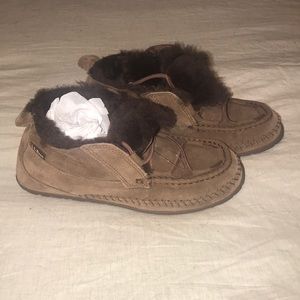 NWOT L.L Bean Leather Shearling Bootie Slippers